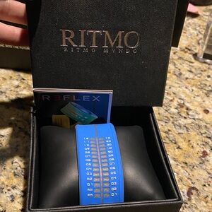 Ritmo Mundo Blue LED Slap Watch